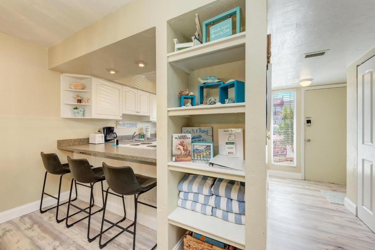 Anna Maria Island Runaway Tropical Dream-One Minute Walk To The Beach-Heated Pool Bradenton Beach Eksteriør bilde