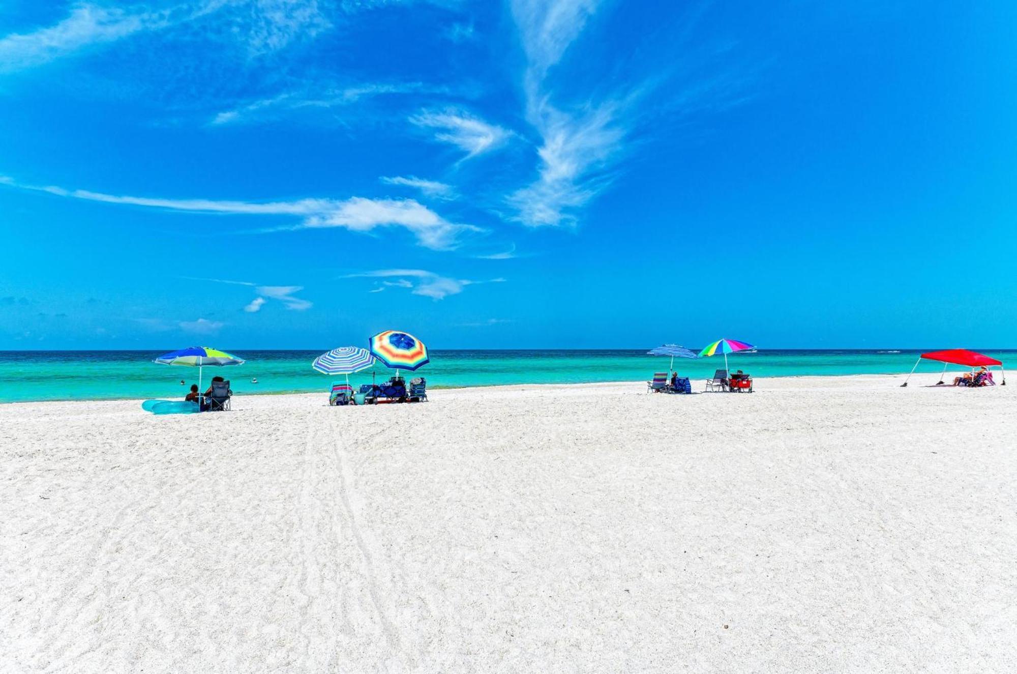 Anna Maria Island Runaway Tropical Dream-One Minute Walk To The Beach-Heated Pool Bradenton Beach Eksteriør bilde