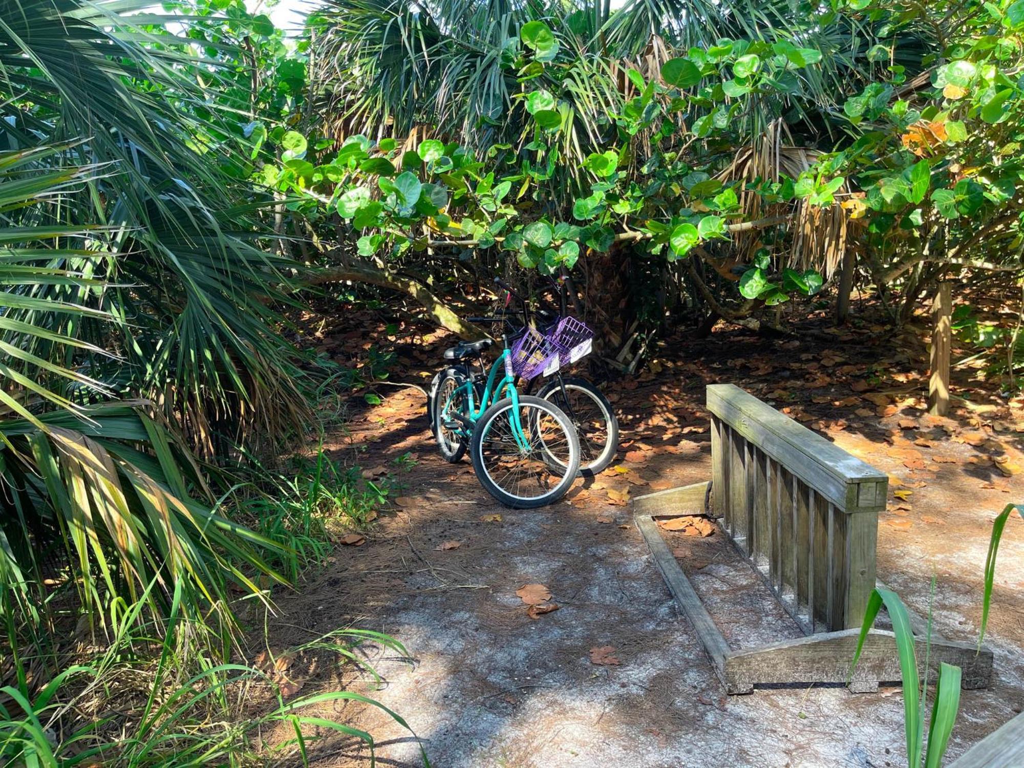 Anna Maria Island Runaway Tropical Dream-One Minute Walk To The Beach-Heated Pool Bradenton Beach Eksteriør bilde