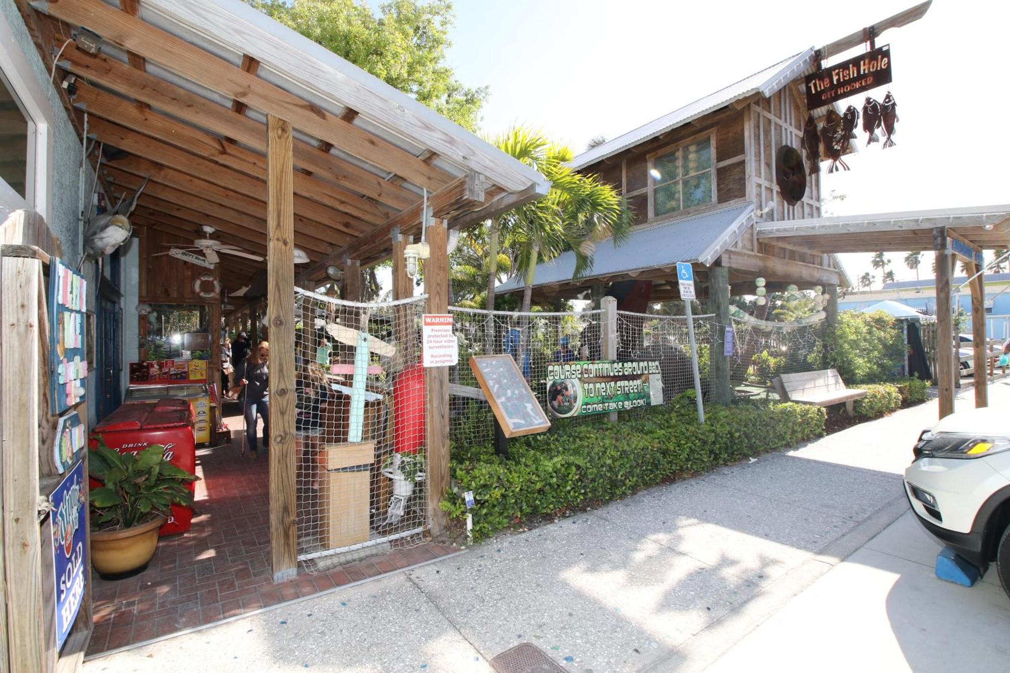Anna Maria Island Runaway Tropical Dream-One Minute Walk To The Beach-Heated Pool Bradenton Beach Eksteriør bilde