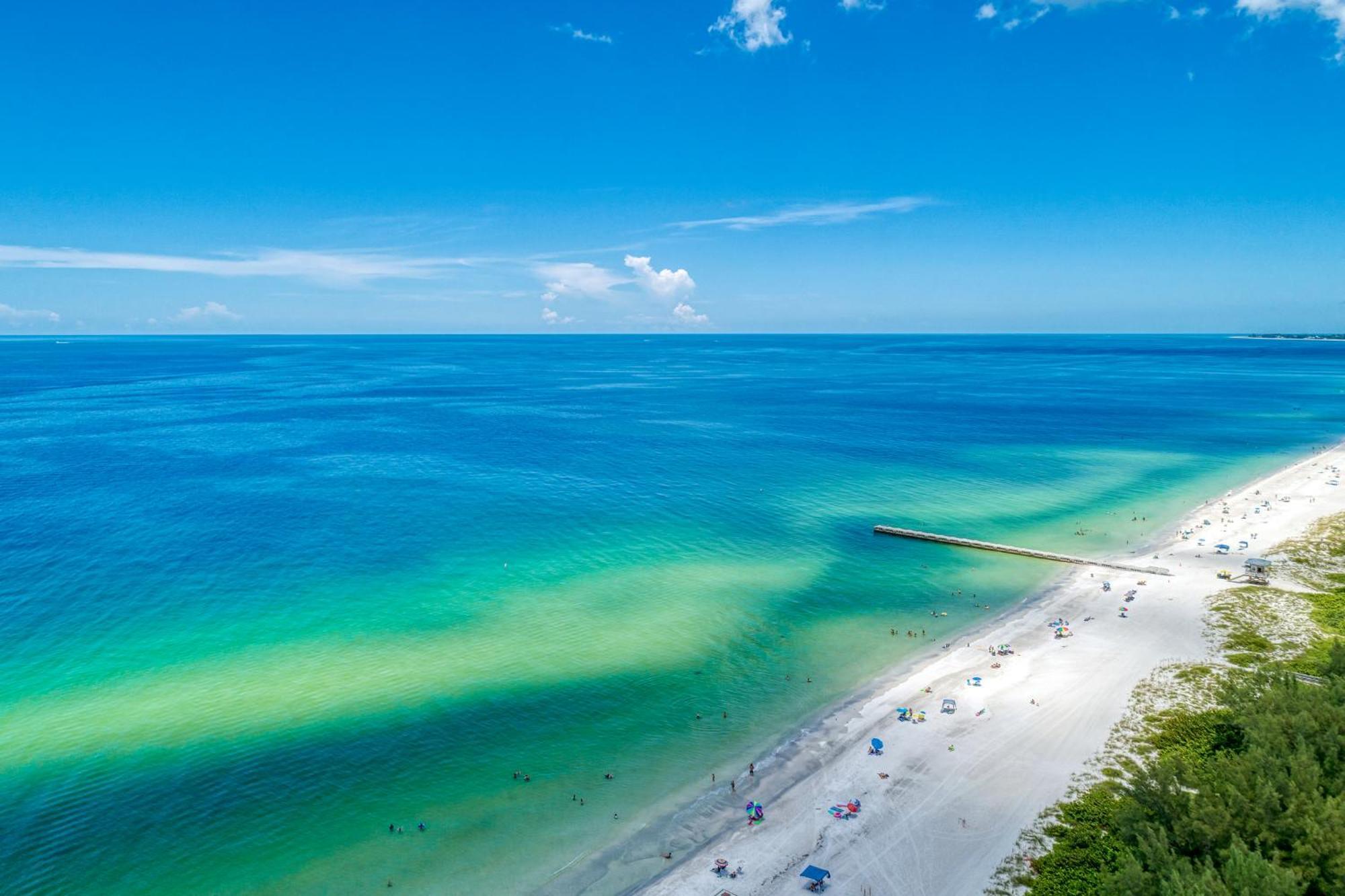 Anna Maria Island Runaway Tropical Dream-One Minute Walk To The Beach-Heated Pool Bradenton Beach Eksteriør bilde